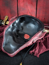Cargar imagen en el visor de la galería, Máscara Hannya Tradicional Roja
