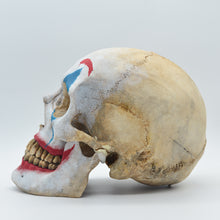 Cargar imagen en el visor de la galería, Joker Skull
